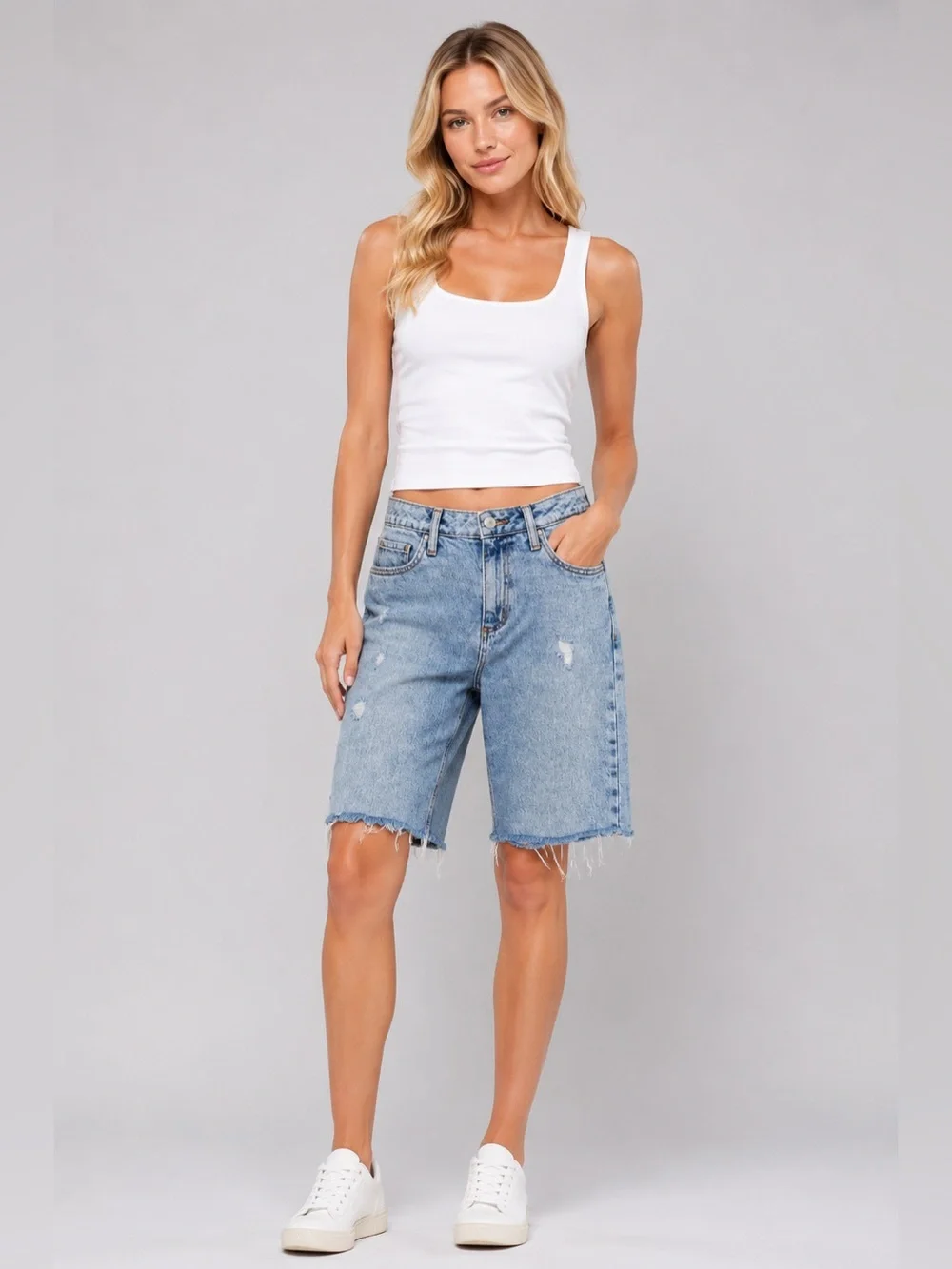 Avec Les Filles Distressed Denim Bermuda Shorts Size 26 8874